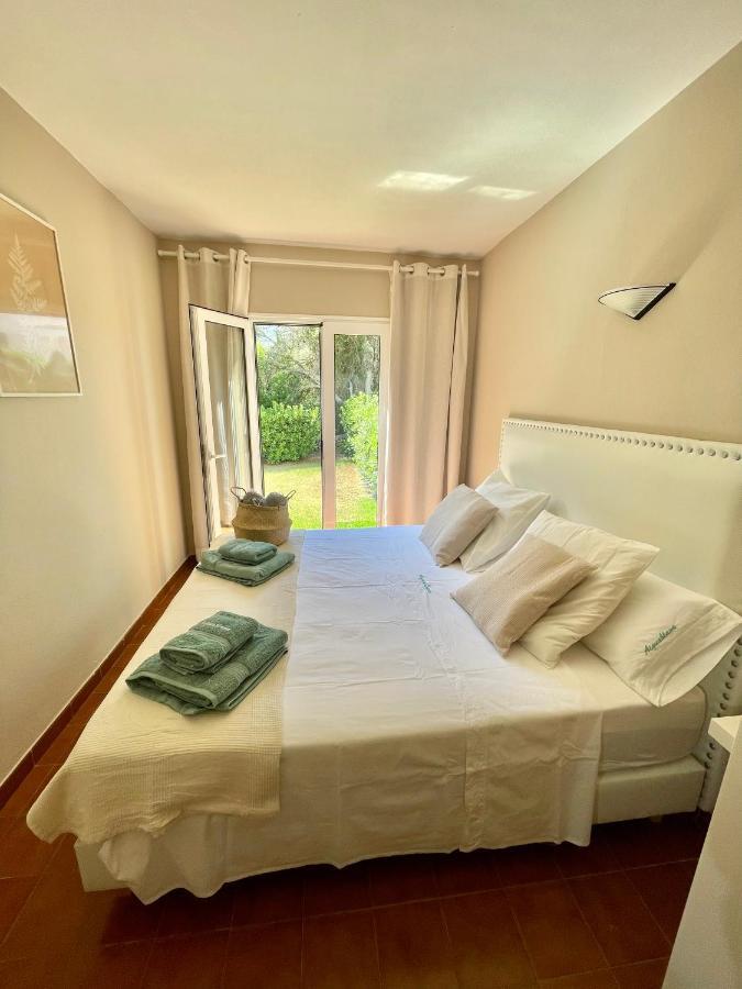 Bonito Apartamento Con Terraza, Jardin Y Piscina Cala en Bosc Exterior photo
