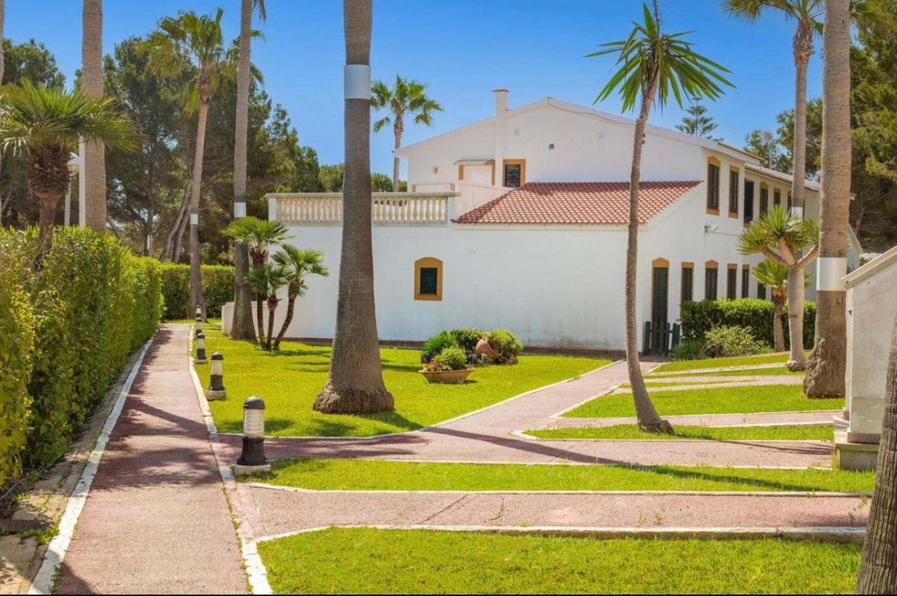 Bonito Apartamento Con Terraza, Jardin Y Piscina Cala en Bosc Exterior photo