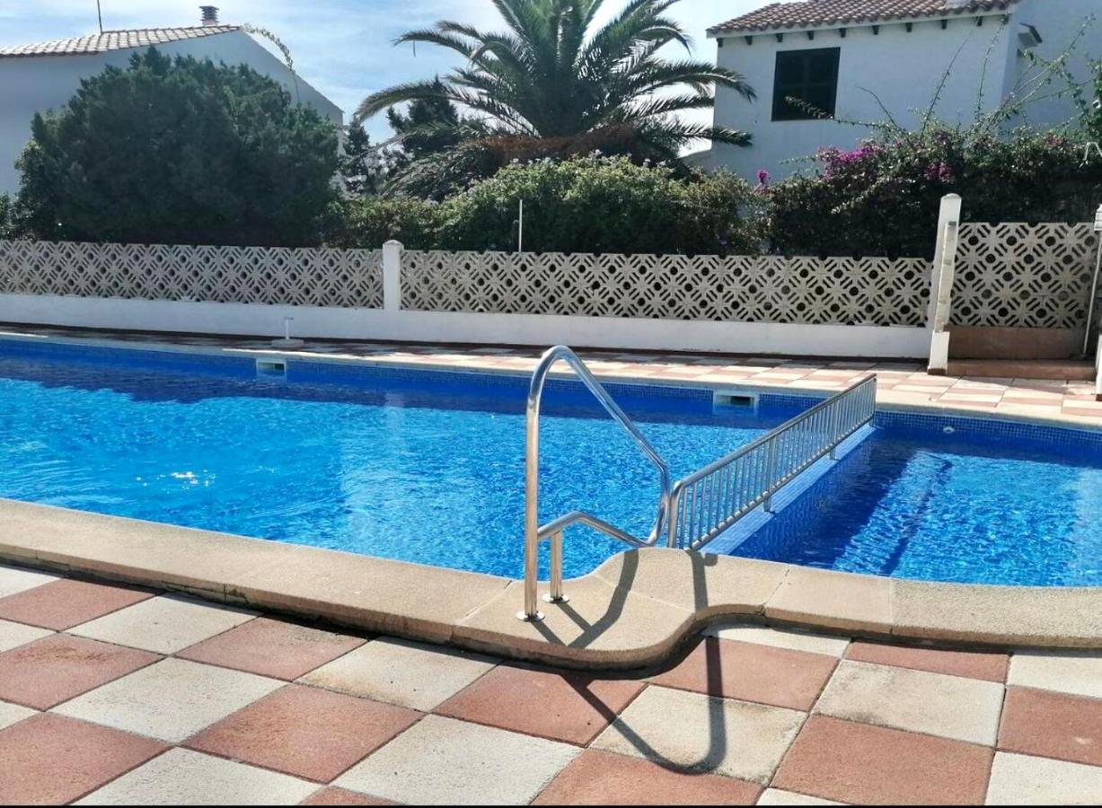 Bonito Apartamento Con Terraza, Jardin Y Piscina Cala en Bosc Exterior photo