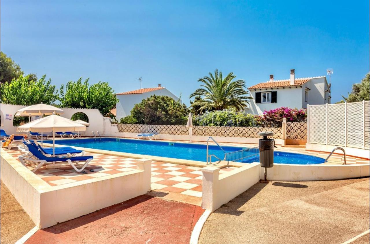 Bonito Apartamento Con Terraza, Jardin Y Piscina Cala en Bosc Exterior photo