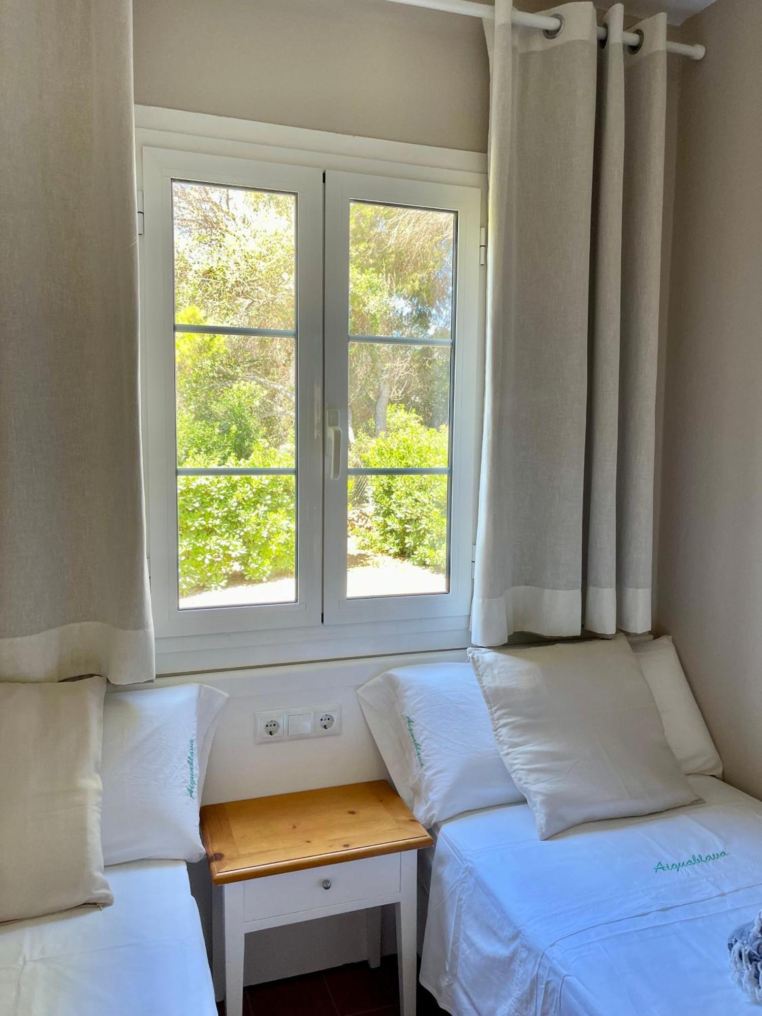 Bonito Apartamento Con Terraza, Jardin Y Piscina Cala en Bosc Exterior photo