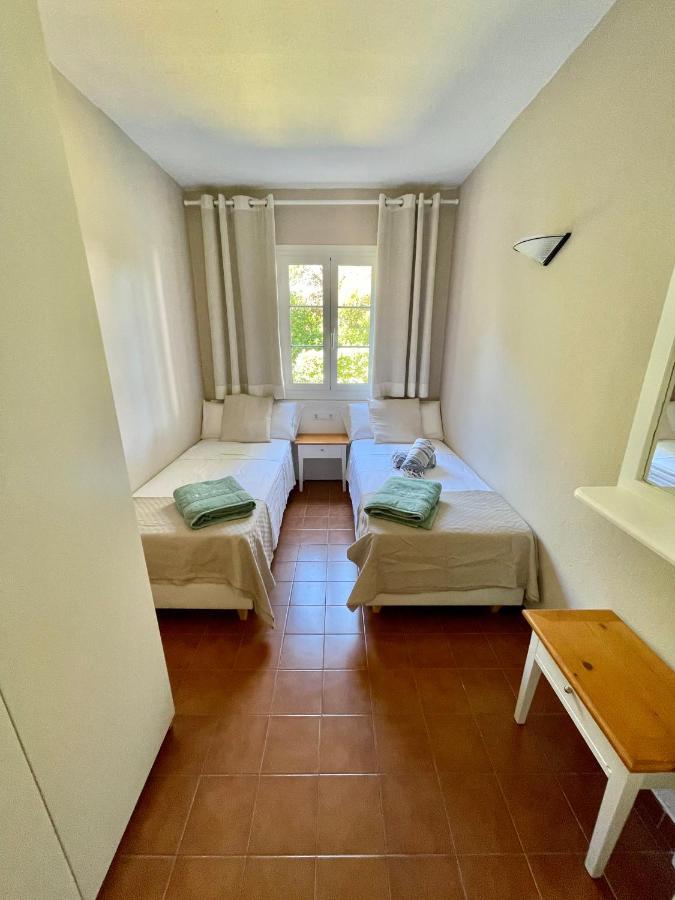 Bonito Apartamento Con Terraza, Jardin Y Piscina Cala en Bosc Exterior photo