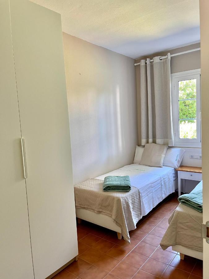 Bonito Apartamento Con Terraza, Jardin Y Piscina Cala en Bosc Exterior photo